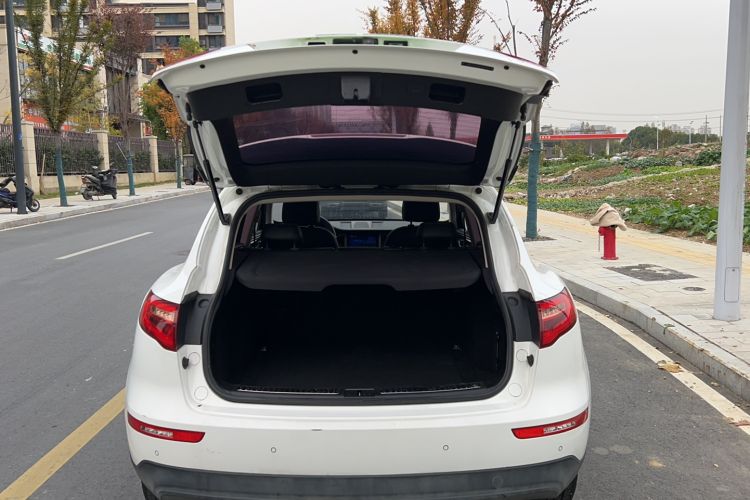 Used Zotye SR9 2017 2.0T Manual "Ultimate Road" Edition
