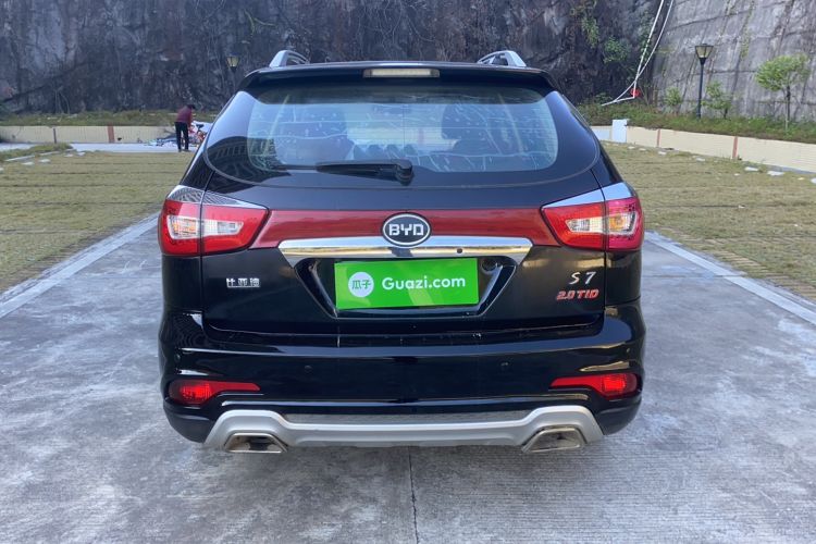 Used BYD S7 2015 2.0T Upgraded Automatic Luxury Version
