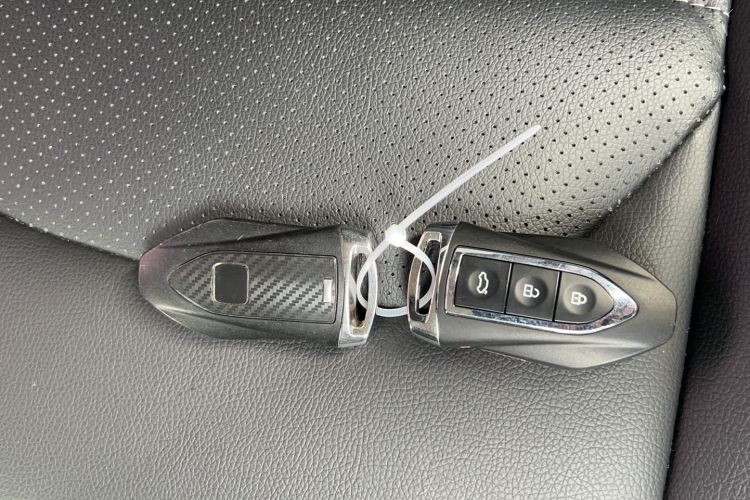 Used Zotye SR9 2017 2.0T Manual "Ultimate Road" Edition
