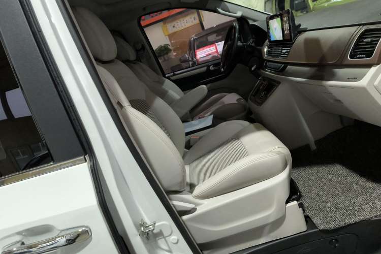 Used SAIC MAXUS G10 2018 PLUS 2.0T Automatic Luxury Edition