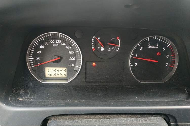 Used Foton Scenic G5 2020 2.0L Long-Wheelbase Flat-Roof 6-Seater Multi-Purpose Passenger Vehicle 1TZS
