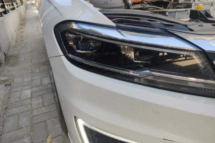 Used Volkswagen Lavida Pure Electric 2019 Enjoyment Edition Right Front Headlight