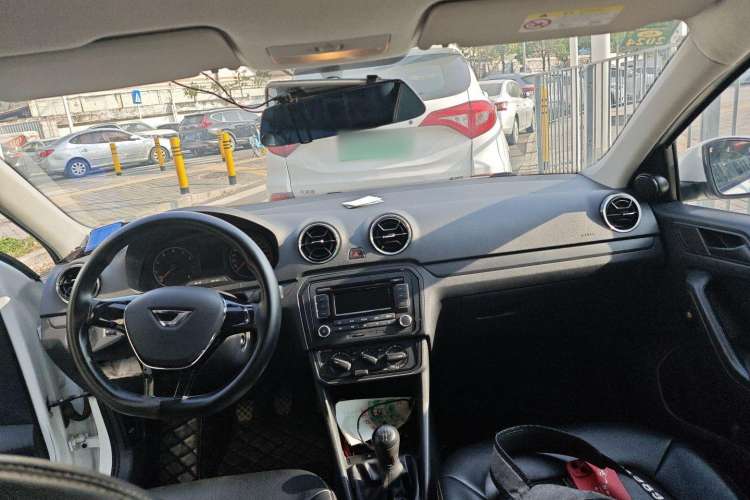 Used Jetta VA3 2019 1.5L Manual Entry-Level Version

