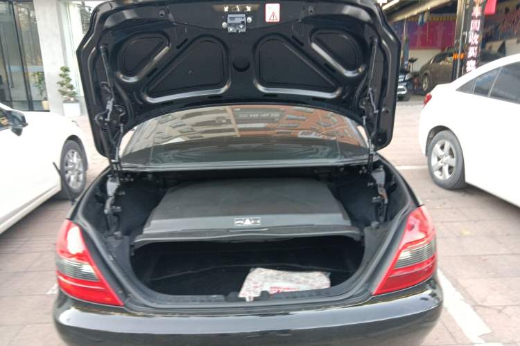 Used Mercedes-Benz SLK-Class 2010 SLK 200K Grand Edition
