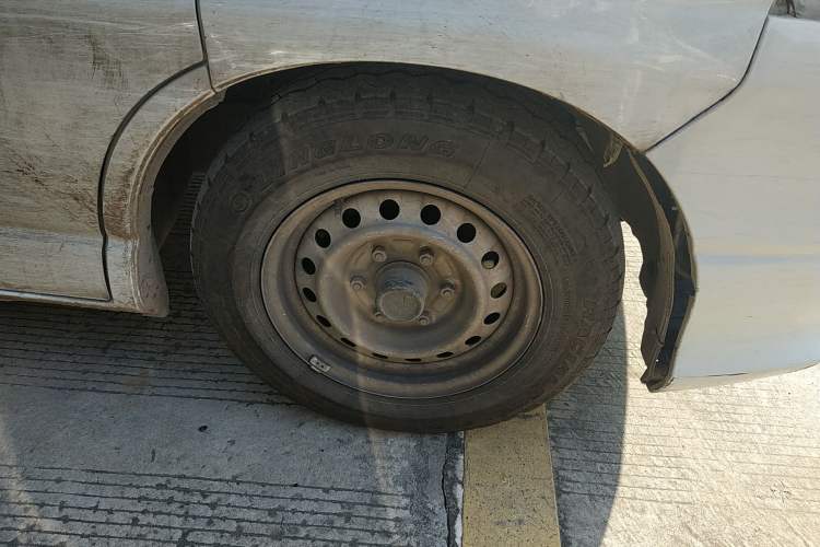 Used Jinbei Express 2017 2.0L Standard Version V19