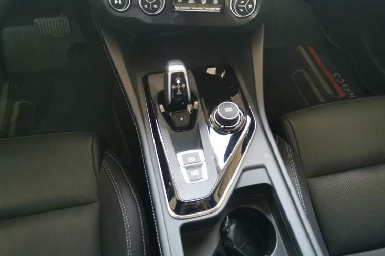 Used Lynk & Co 02 Hatchback 2022 2.0TD Pro