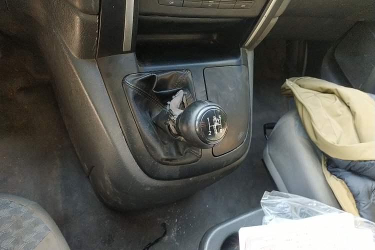 Used Jinbei Express 2017 2.0L Standard Version V19