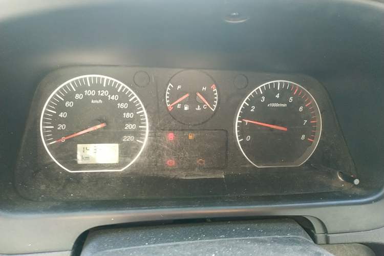 Used Jinbei Express 2017 2.0L Standard Version V19