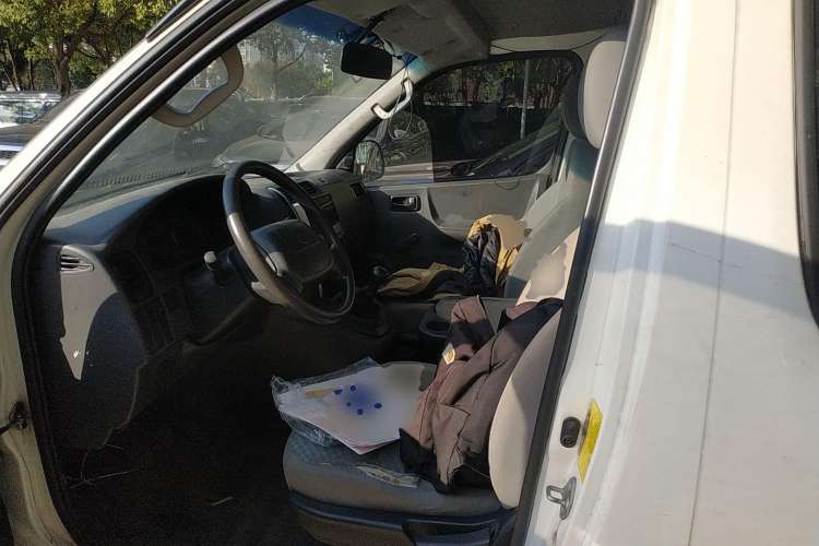 Used Jinbei Express 2017 2.0L Standard Version V19