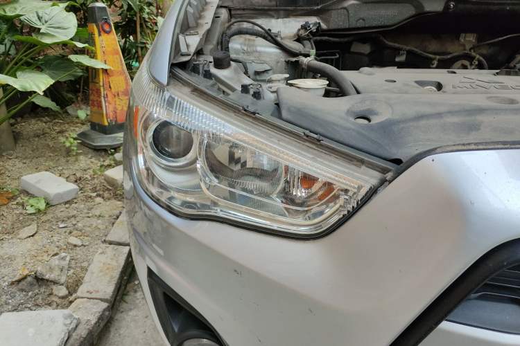 Used Mitsubishi ASX 2013 2.0L CVT Two-Wheel Drive Elite Edition
