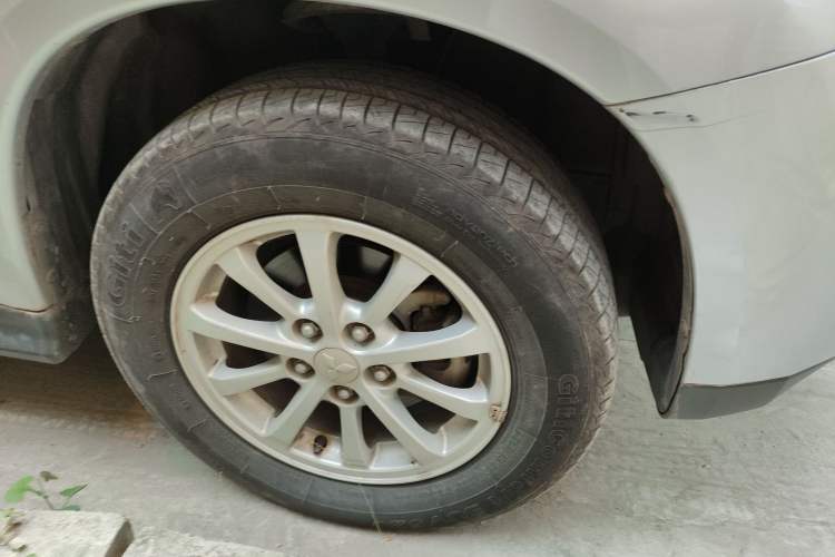 Used Mitsubishi ASX 2013 2.0L CVT Two-Wheel Drive Elite Edition
