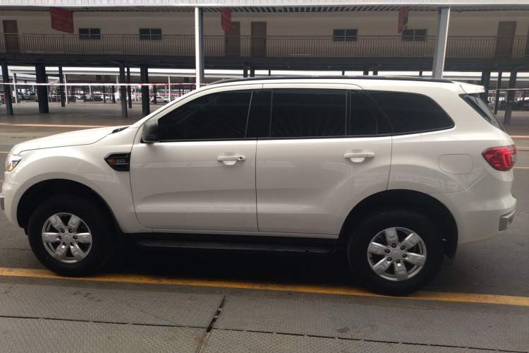 Used Ford Everest 2017 2.0T Gasoline Automatic 4x4 Elite Edition 5 Seats