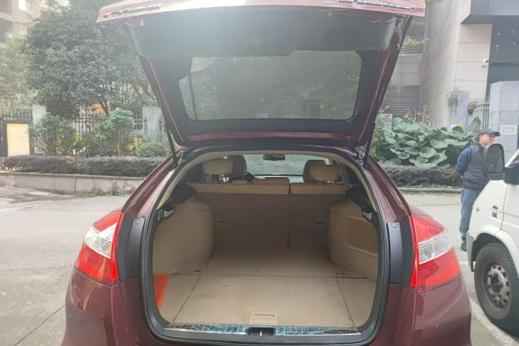 Used Honda Crosstour 2012 2.4L Luxury Edition
