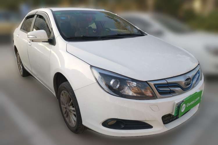 Used BYD e5 2018 450 Smart Connect Deluxe Edition
