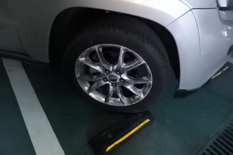 Used Jeep Grand Cherokee 2014 3.6L Flagship Prestige Edition
