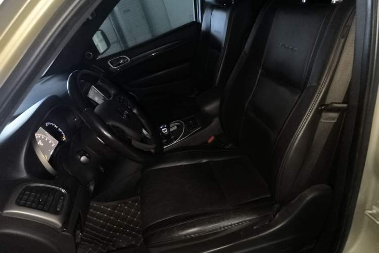 Used Jeep Grand Cherokee 2014 3.6L Flagship Prestige Edition
