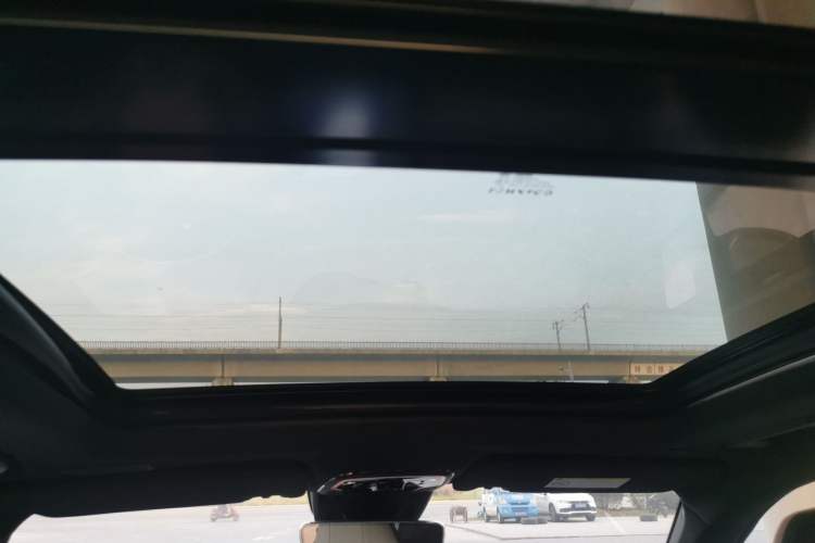 Used Lynk & Co 01 EM-P 2023 1.5TD EM-P Dawn Edition