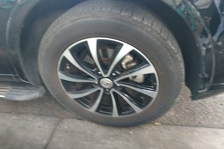 Used Zotye SR7 2016 1.5T CVT Cube Heart Edition China V Standard