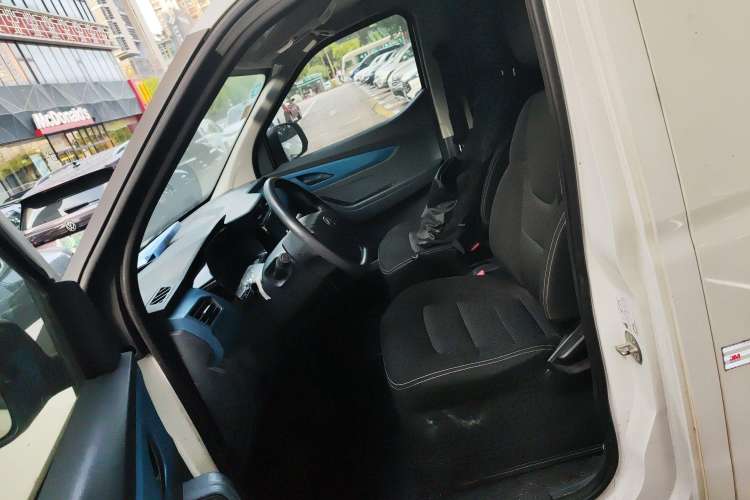 Used SAIC MAXUS EV30 2019 City Logistics Vehicle Express Edition Long Wheelbase SAIC Era 52.5 kWh
