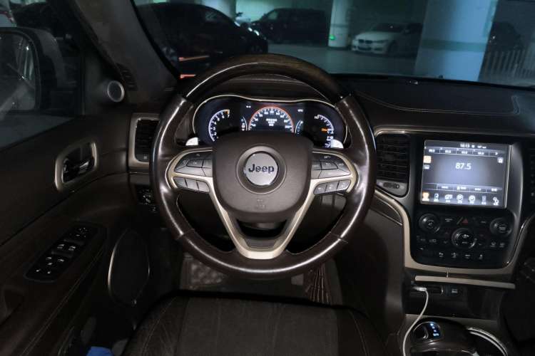 Used Jeep Grand Cherokee 2014 3.6L Flagship Prestige Edition
