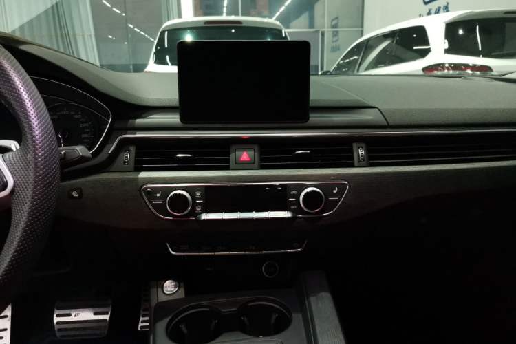 Used Audi A5 2017 Coupe 40 TFSI Fashion Model