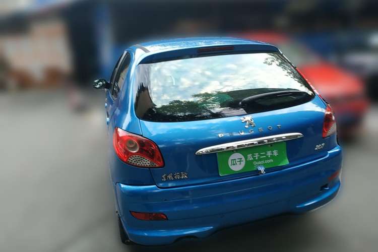 Used Peugeot 207 2009 2-Door Hatchback 1.4L Manual Yule Edition
