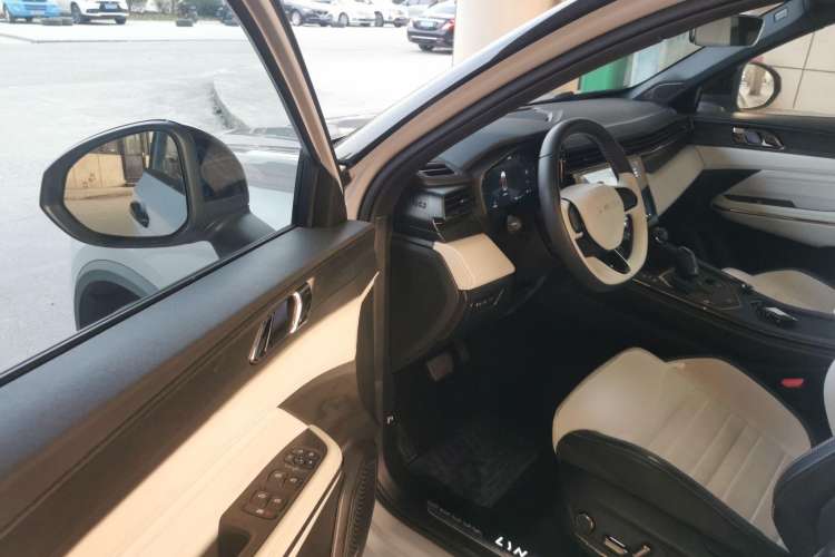 Used Lynk & Co 01 EM-P 2023 1.5TD EM-P Dawn Edition