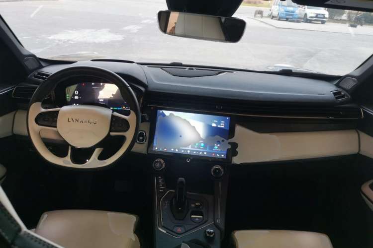 Used Lynk & Co 01 EM-P 2023 1.5TD EM-P Dawn Edition