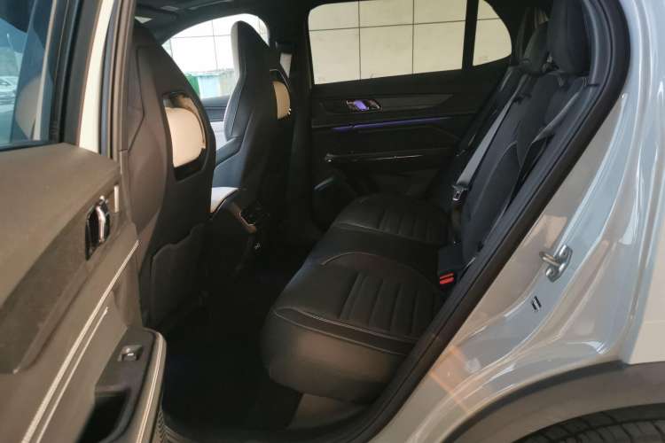 Used Lynk & Co 01 EM-P 2023 1.5TD EM-P Dawn Edition