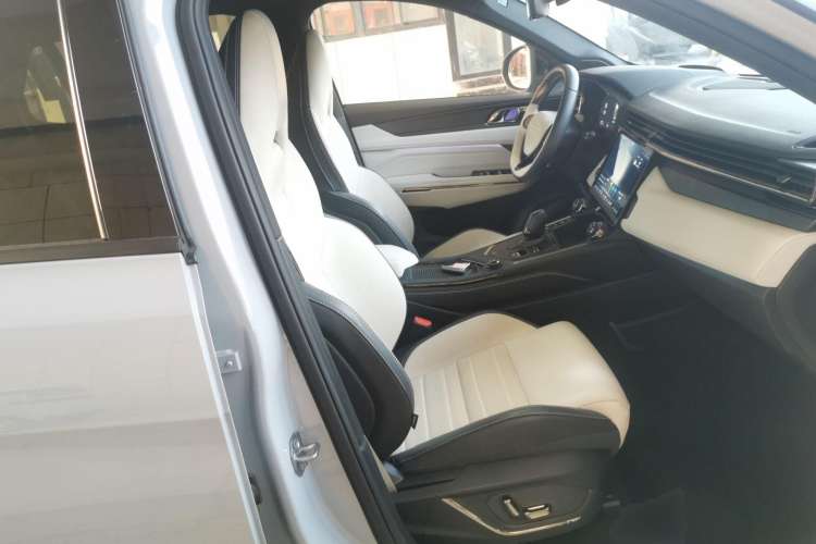 Used Lynk & Co 01 EM-P 2023 1.5TD EM-P Dawn Edition