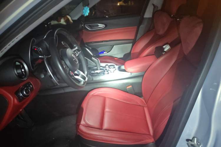 Used Alfa Romeo Giulia 2021 2.0T 280HP Luxury Edition