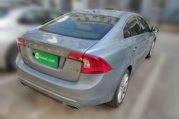 Used Volvo S60 New Energy 2015 S60L E-Drive Hybrid T6 Smart Drive Edition Rear Right 45 Deg