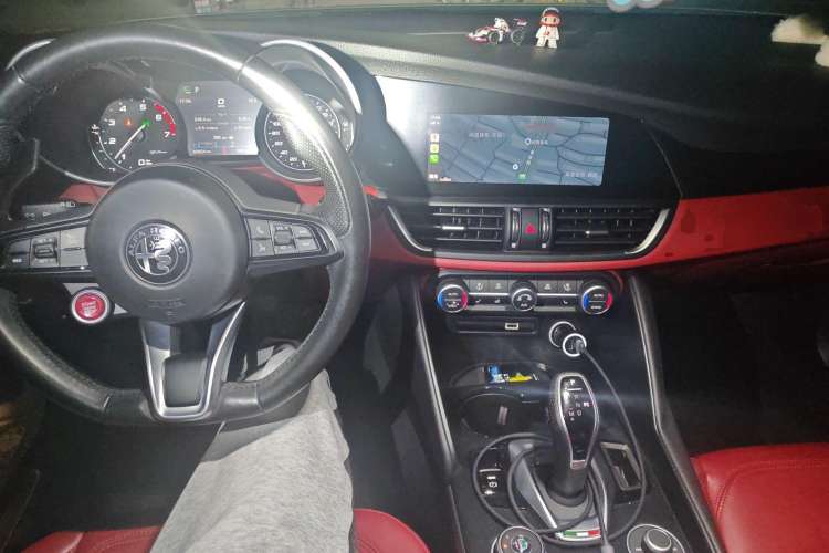 Used Alfa Romeo Giulia 2021 2.0T 280HP Luxury Edition