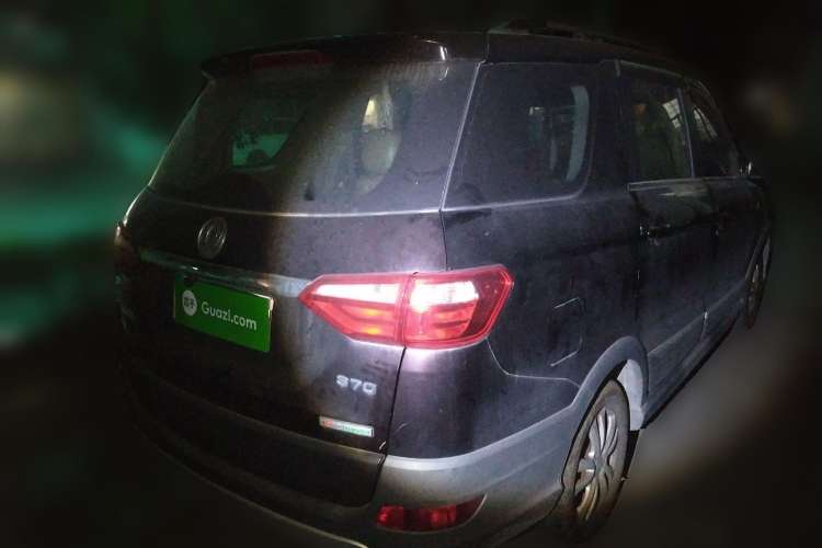 Used Dongfeng Fengon 370 2016 1.5L Manual Standard Edition SFG15-05 7 Seats
