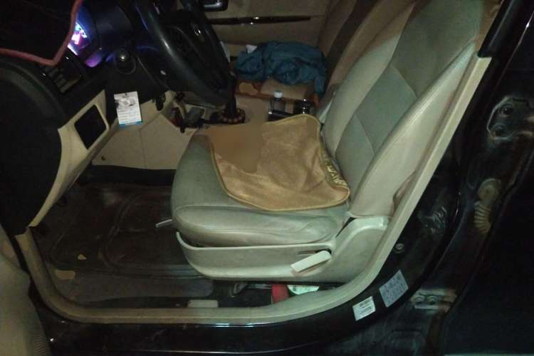 Used Dongfeng Fengon 370 2016 1.5L Manual Standard Edition SFG15-05 7 Seats
