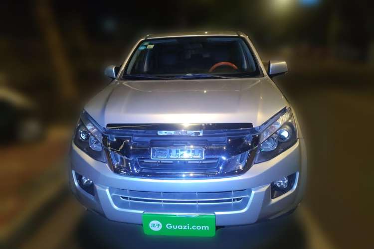 Used Isuzu D-MAX 2019 2.5T Four-Wheel Drive Automatic Base Version Extended Edition JE4D25Q5A