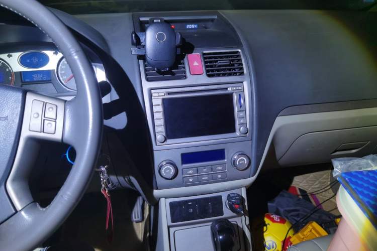 Used Geely Auto Classic Emgrand 2010 Hatchback 1.8L CVT Prestige Model