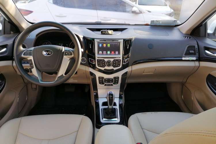 Used BYD e5 2017 300 Prestige Edition
