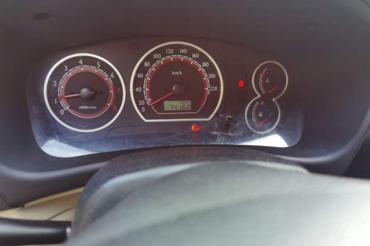 Used Soueast V3 Lingyue 2013 Revised Version 1.5L Manual – Affordable Edition Odometer Close Up