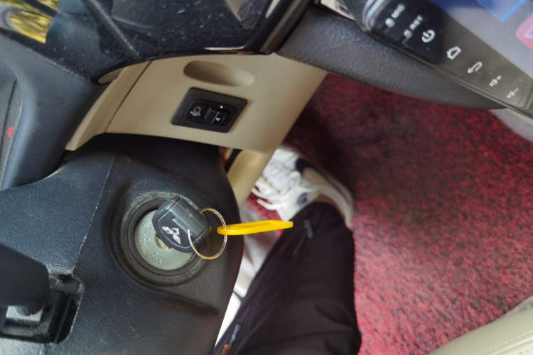 Used Soueast V3 Lingyue 2013 Revised Version 1.5L Manual – Affordable Edition Vehicle Key