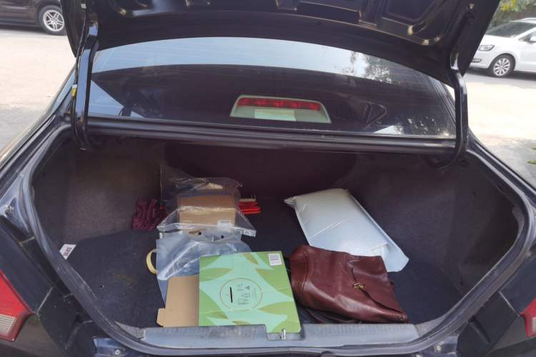 Used Soueast V3 Lingyue 2013 Revised Version 1.5L Manual – Affordable Edition Trunk