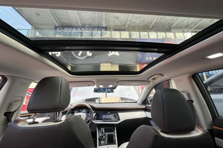 Used Dongfeng Aeolus Yixuan MAX 2023 1.5T Super Cool Trendy Dad Edition
