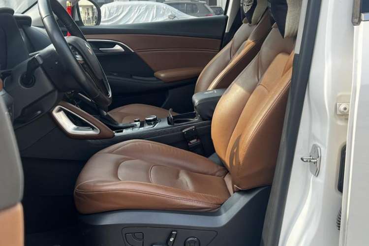 Used BORGWARD BX7 2016 28T Two-Wheel Drive Luxury Version 5 Seats