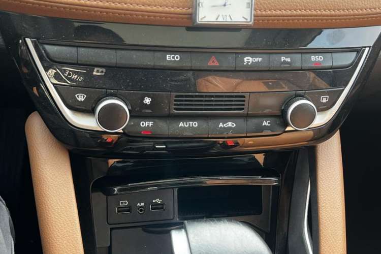 Used BORGWARD BX7 2016 28T Two-Wheel Drive Luxury Version 5 Seats