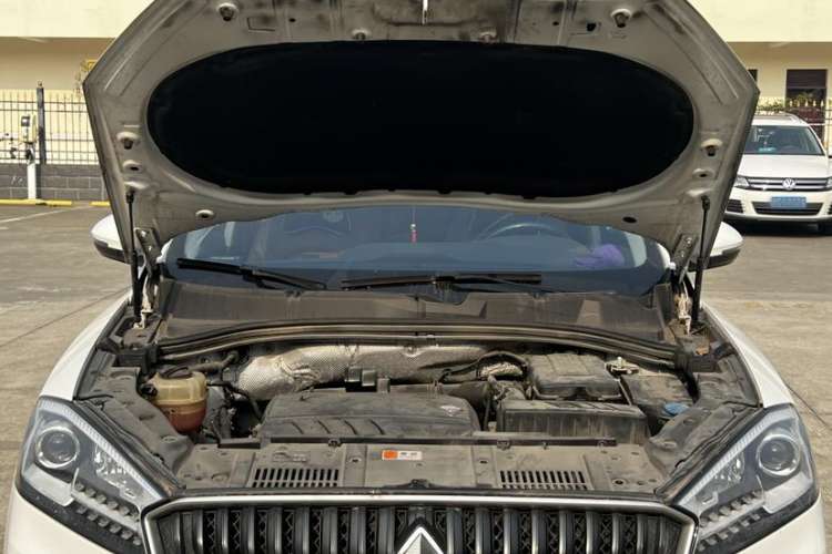 Used BORGWARD BX7 2016 28T Two-Wheel Drive Luxury Version 5 Seats