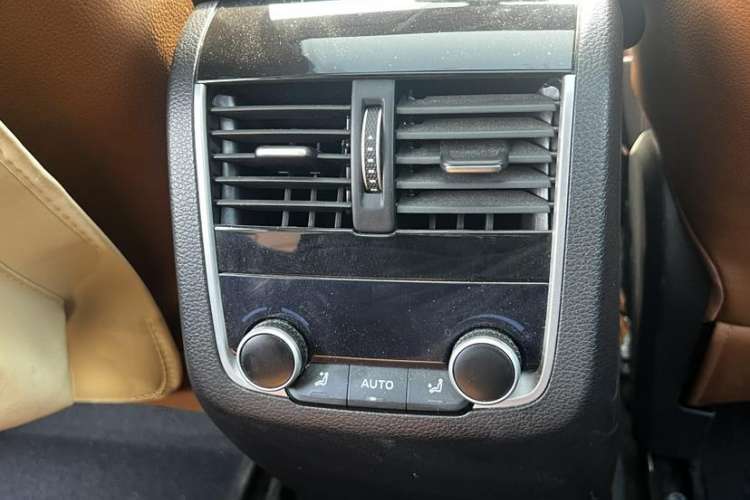 Used BORGWARD BX7 2016 28T Two-Wheel Drive Luxury Version 5 Seats