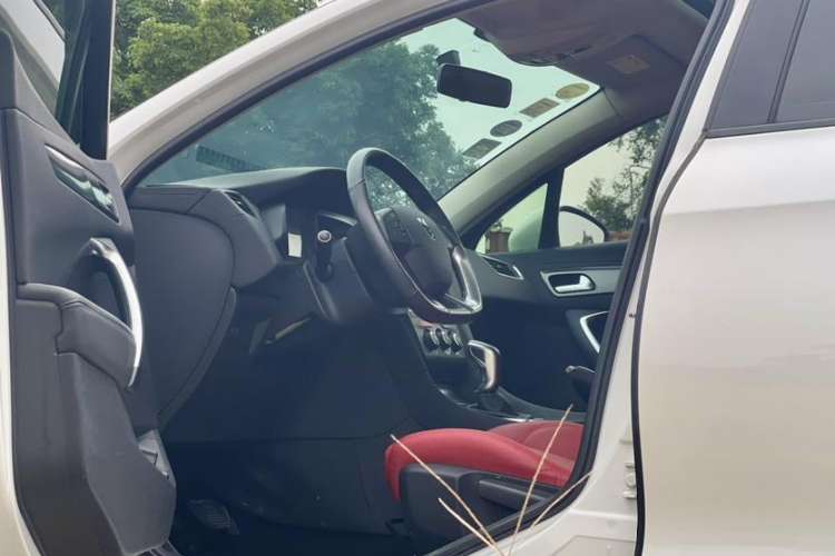 Used DS 5LS 2016 1.6T Style Edition THP160
