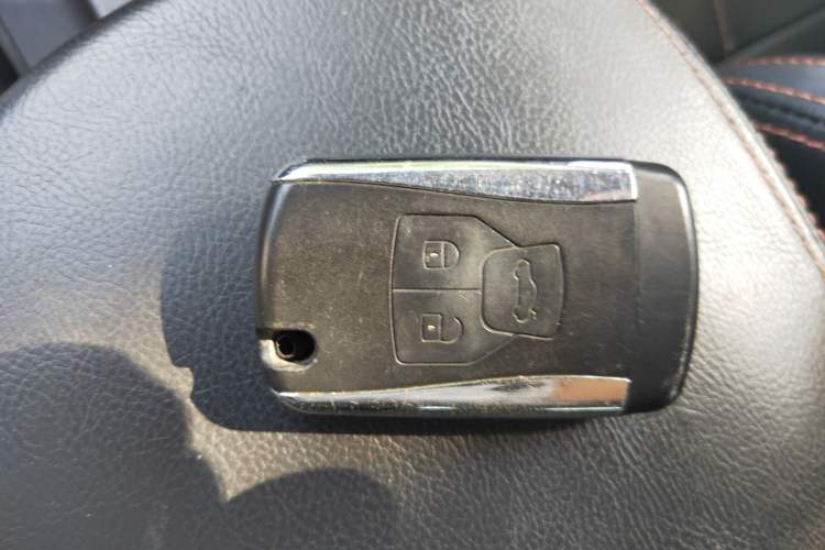 Used Geely Auto GX9 2014 2.4L Automatic Two-Wheel Drive Prestige Version