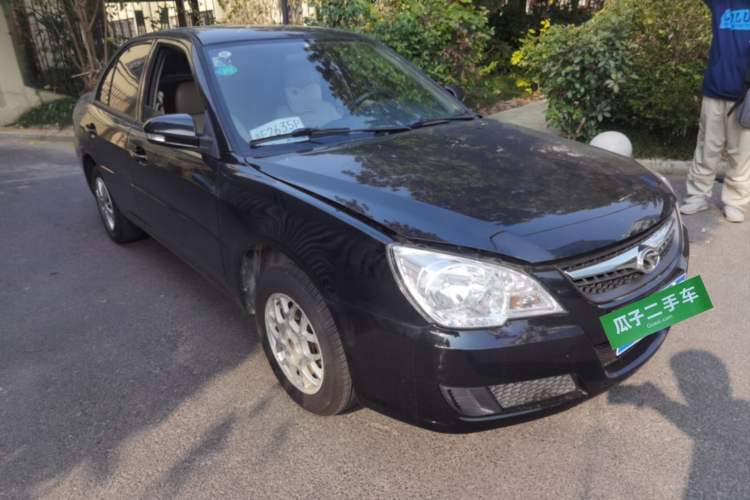 Used Soueast V3 Lingyue 2013 Revised Version 1.5L Manual – Affordable Edition Front Right 45 Deg