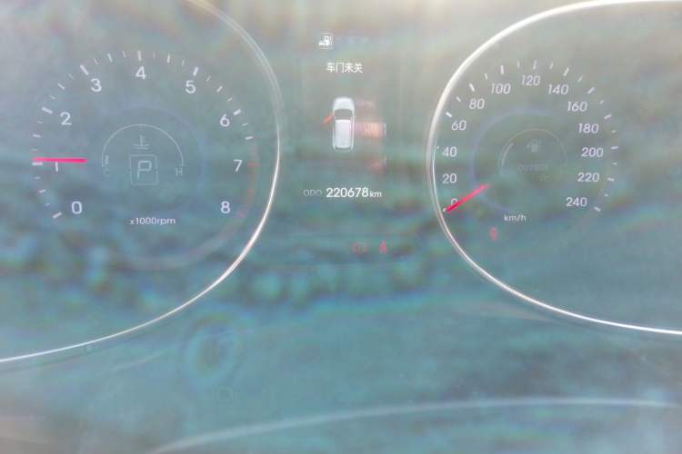 Used Hyundai Santa Fe 2013 2.4L Automatic 2WD Comfort Edition